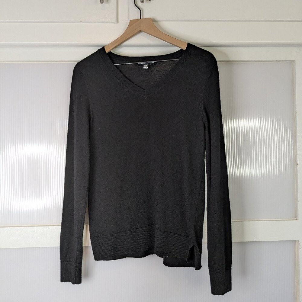 Katherine Barclay Black V Neck Long Sleeve Extra Fine Merino Wool Sweater Medium